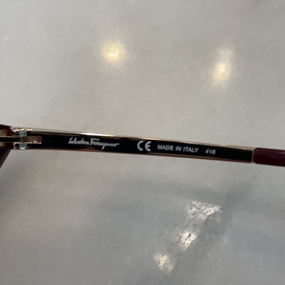 Ferragamo Sunglasses - Picture 4 of 7